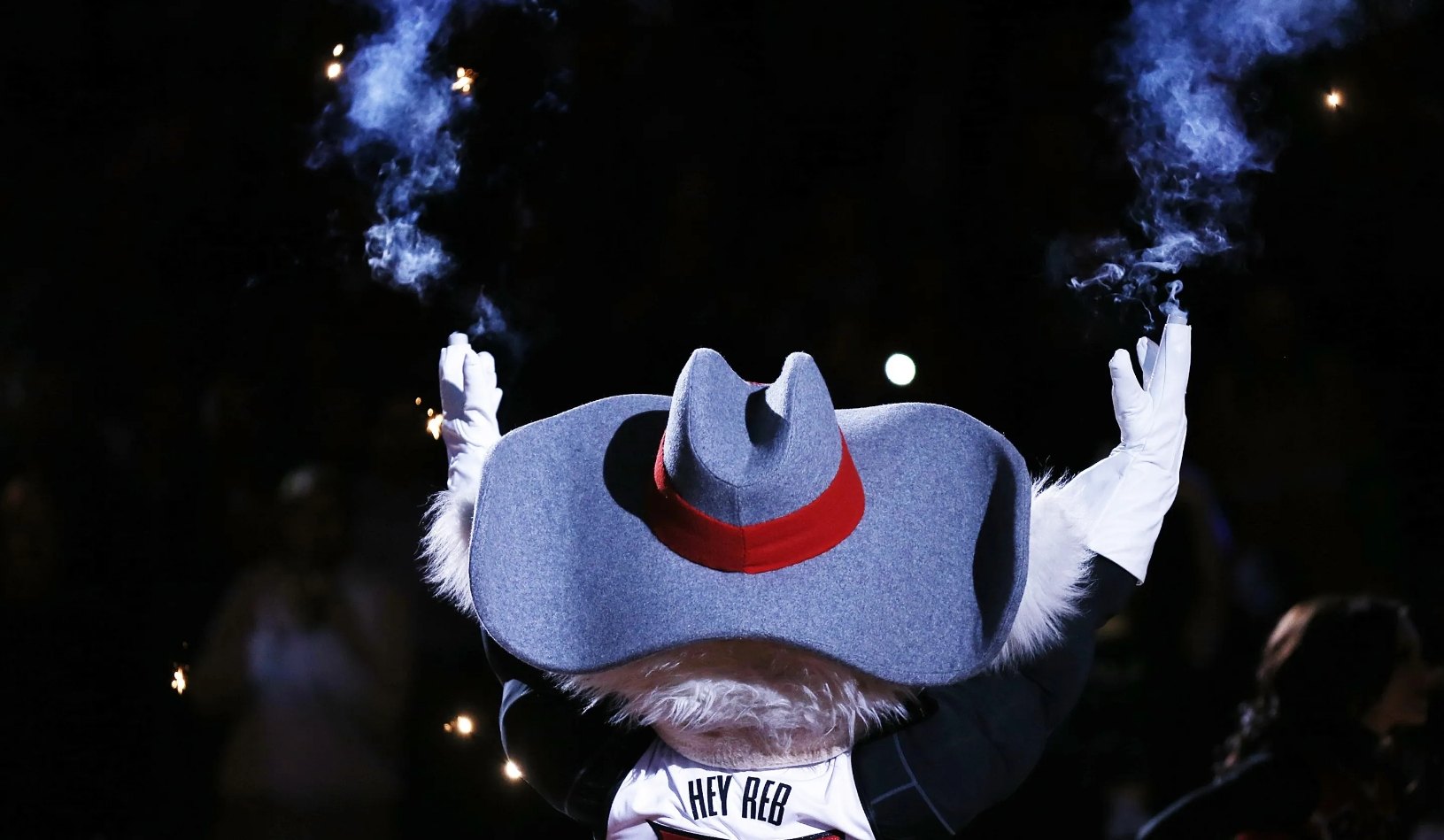 Hey Reb! alone in the spotlight